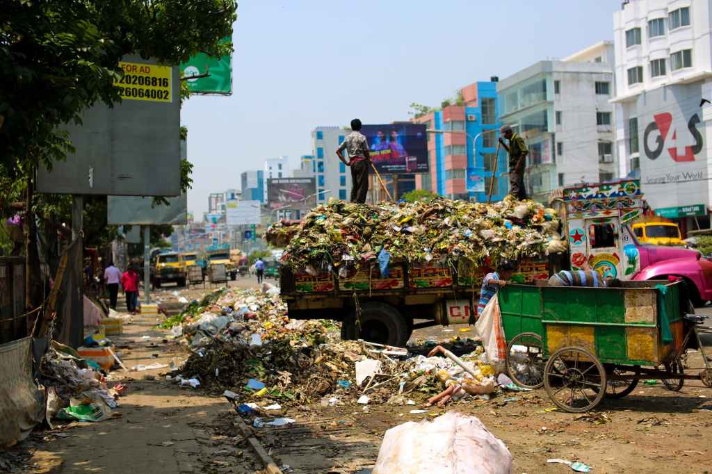 Food waste collected in a truck.
